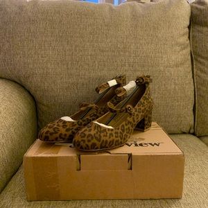 Leopard shoe (wide width)